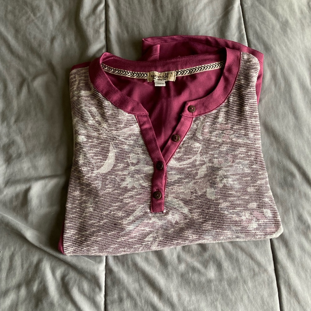Womens long sleeve shirt